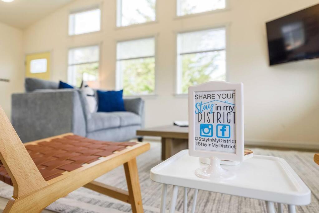 #Stayinmydistrict Oceanview Studio Loft พอร์ทออร์ฟอร์ด ภายนอก รูปภาพ